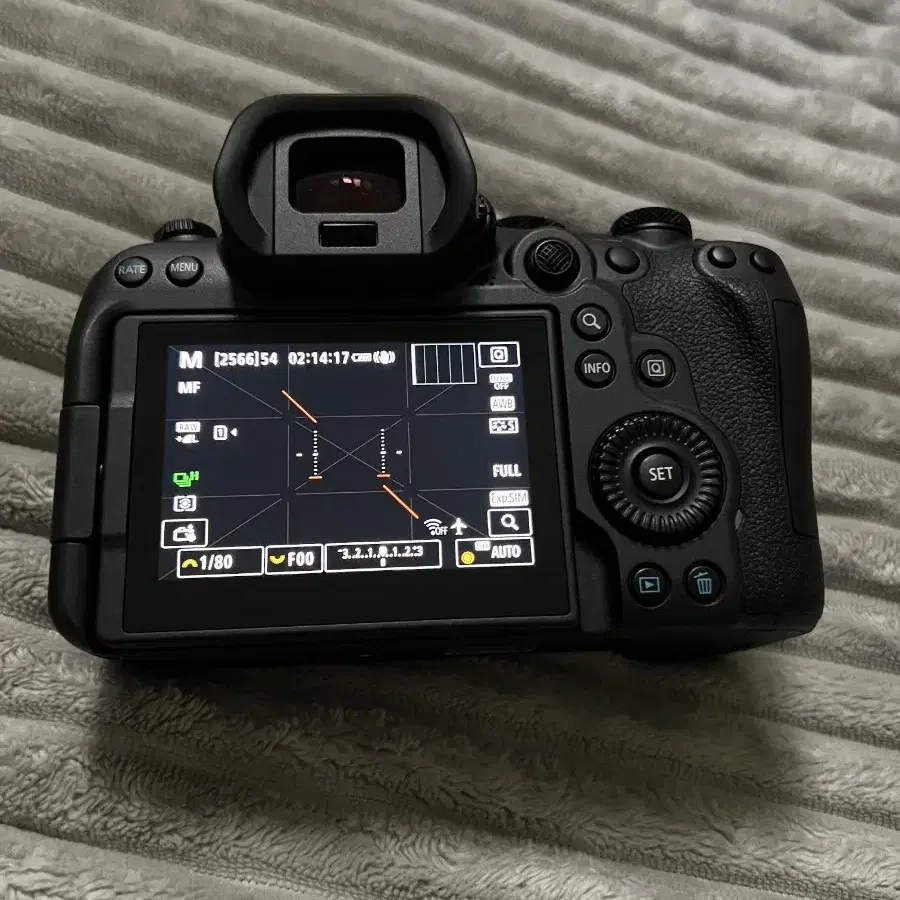 캐논 EOS R6 MARK 2(가방, SD카드 포함)