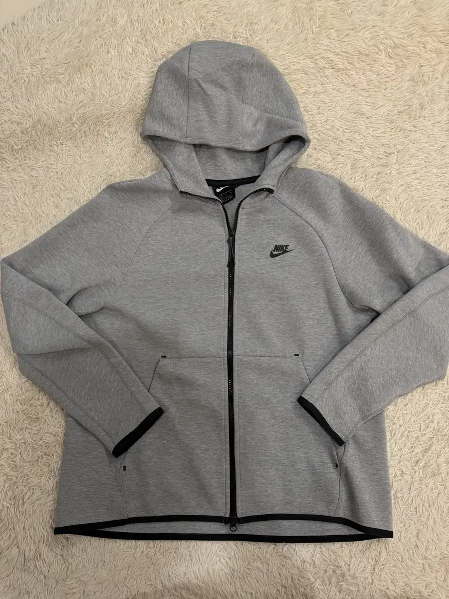 (Condition AA,13Sold Price) Nike Windrunner Grey TechPack Hooded Zip Up WindbreakerXL