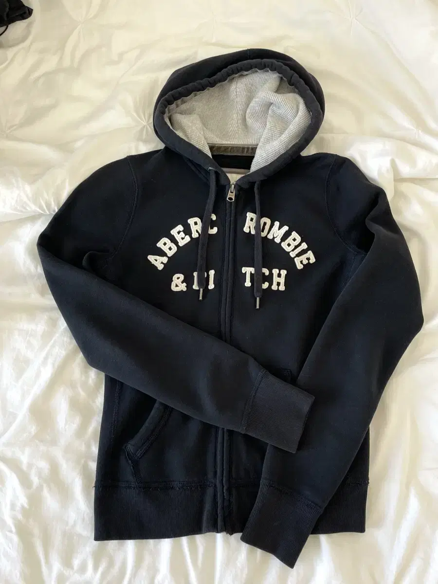 Abercrombie Hooded Zip-up Navy S