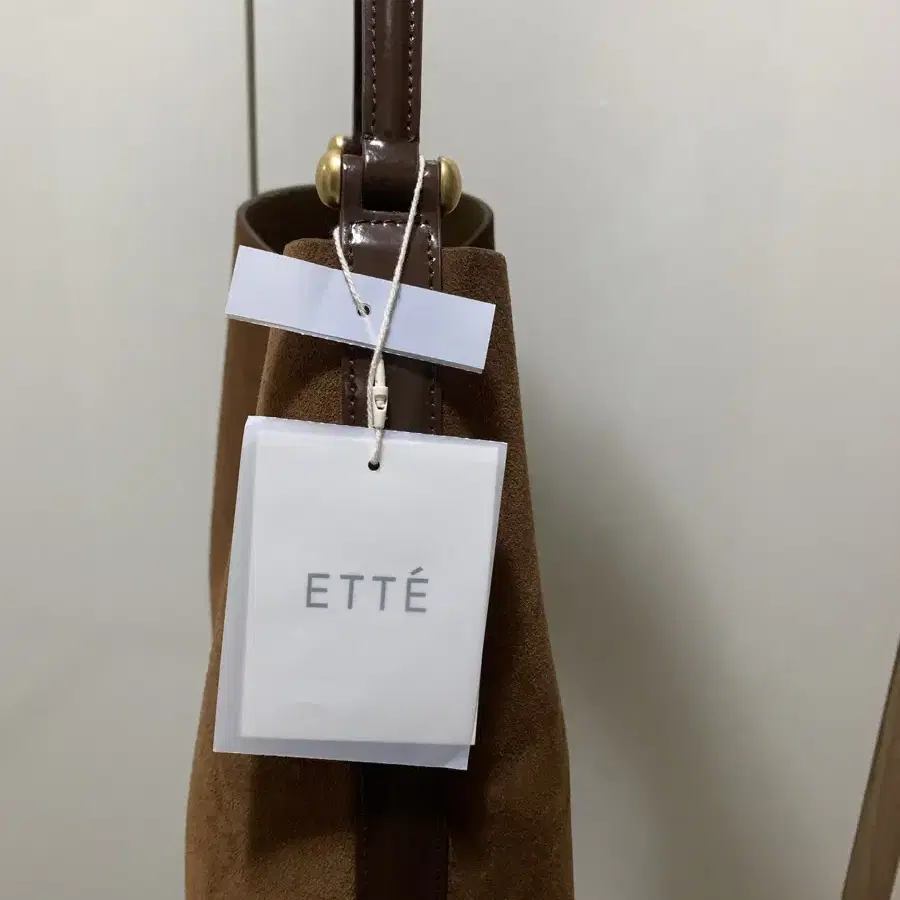 새상품 에테 ette 에떼 스웨이드 숄더백 르메메 투티에 로서울