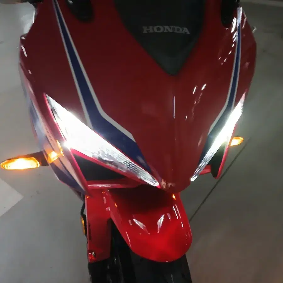 CBR650R 신품 E-CLUtch모델