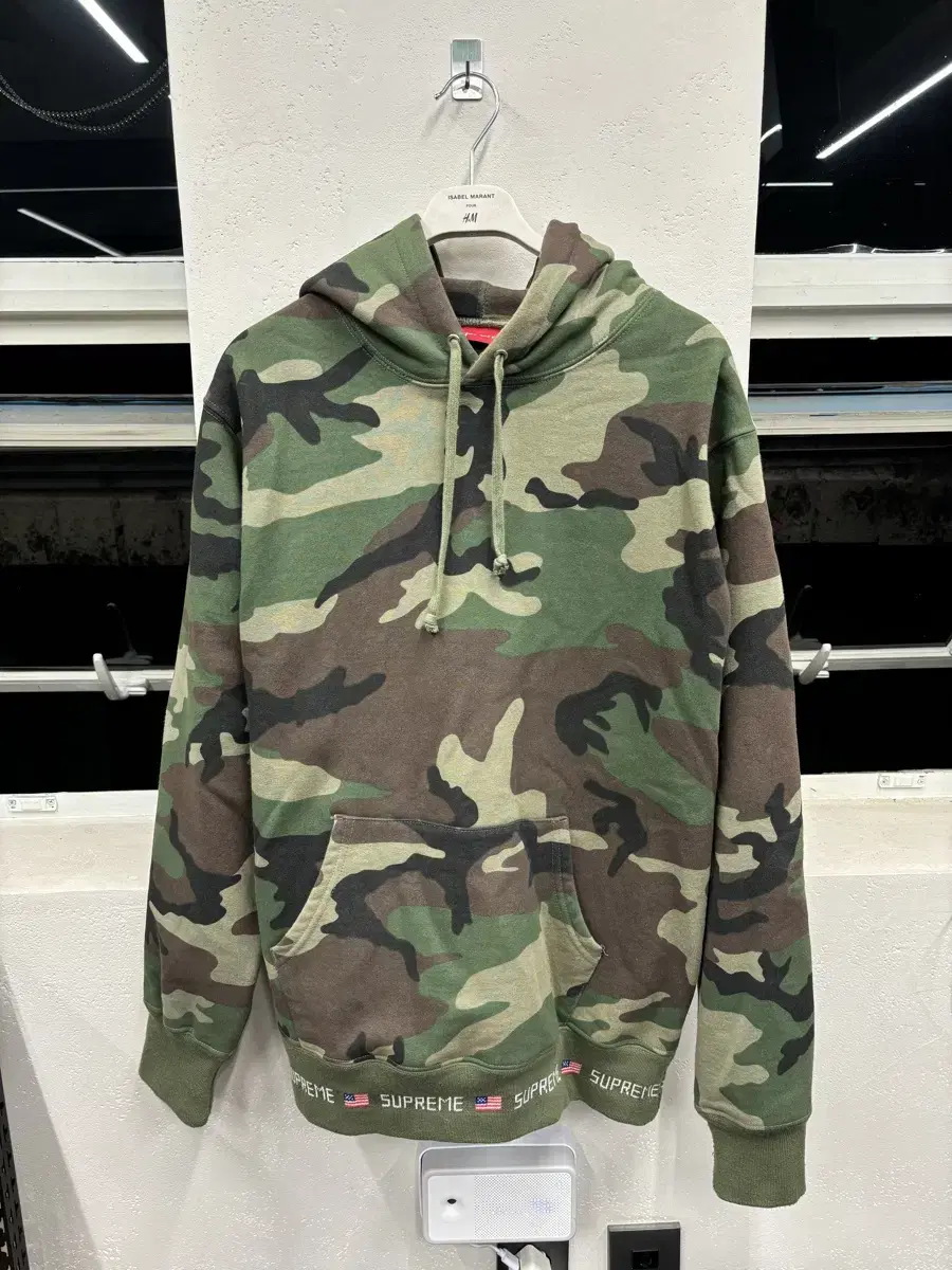 [L] Supreme Camo Hoodie