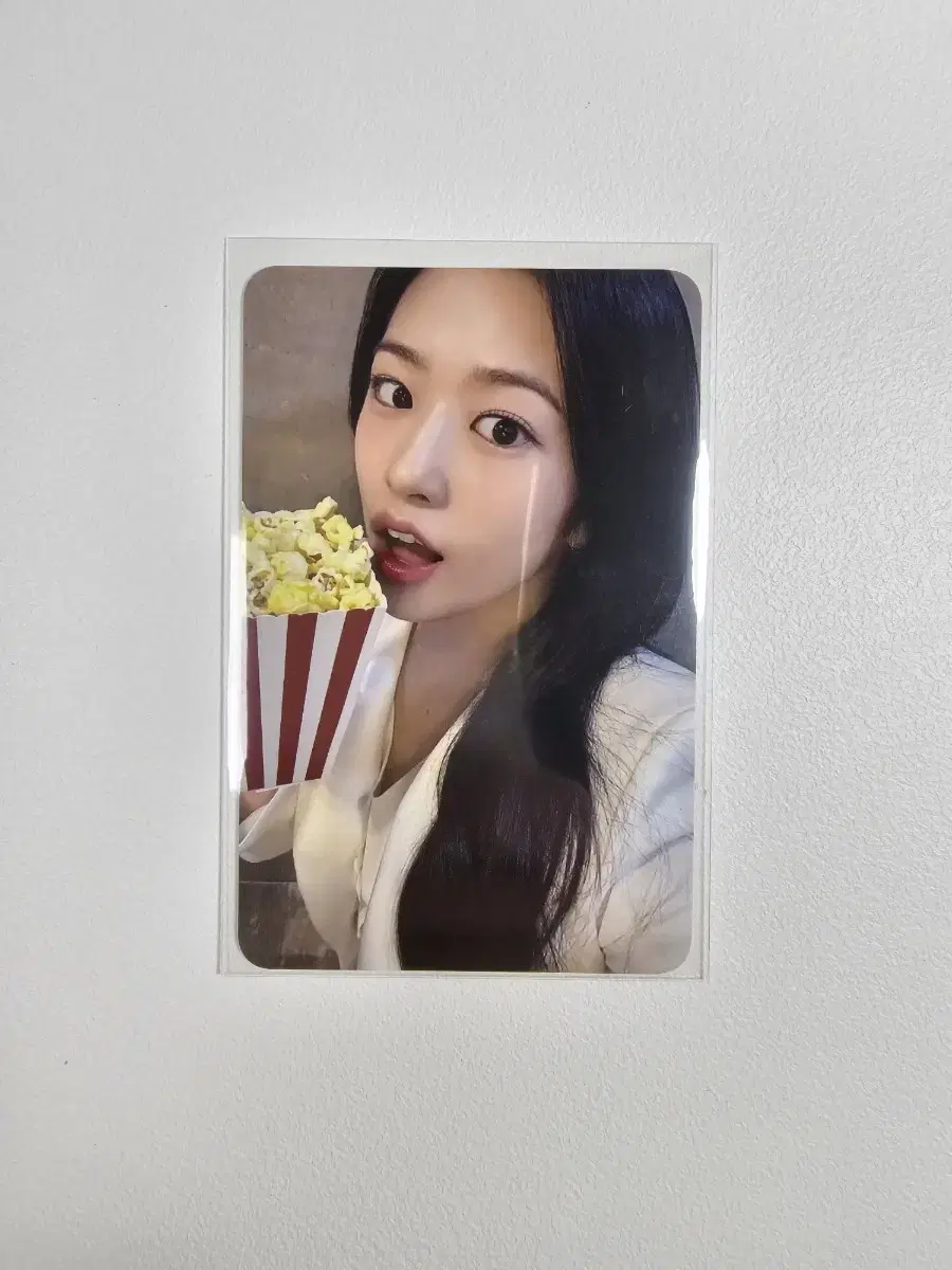 ive cinemapop up popcornyujin photocard