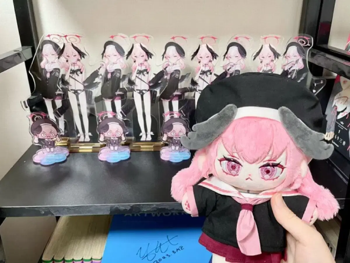 Bloo Archive Koharu acrylic stand in bulk