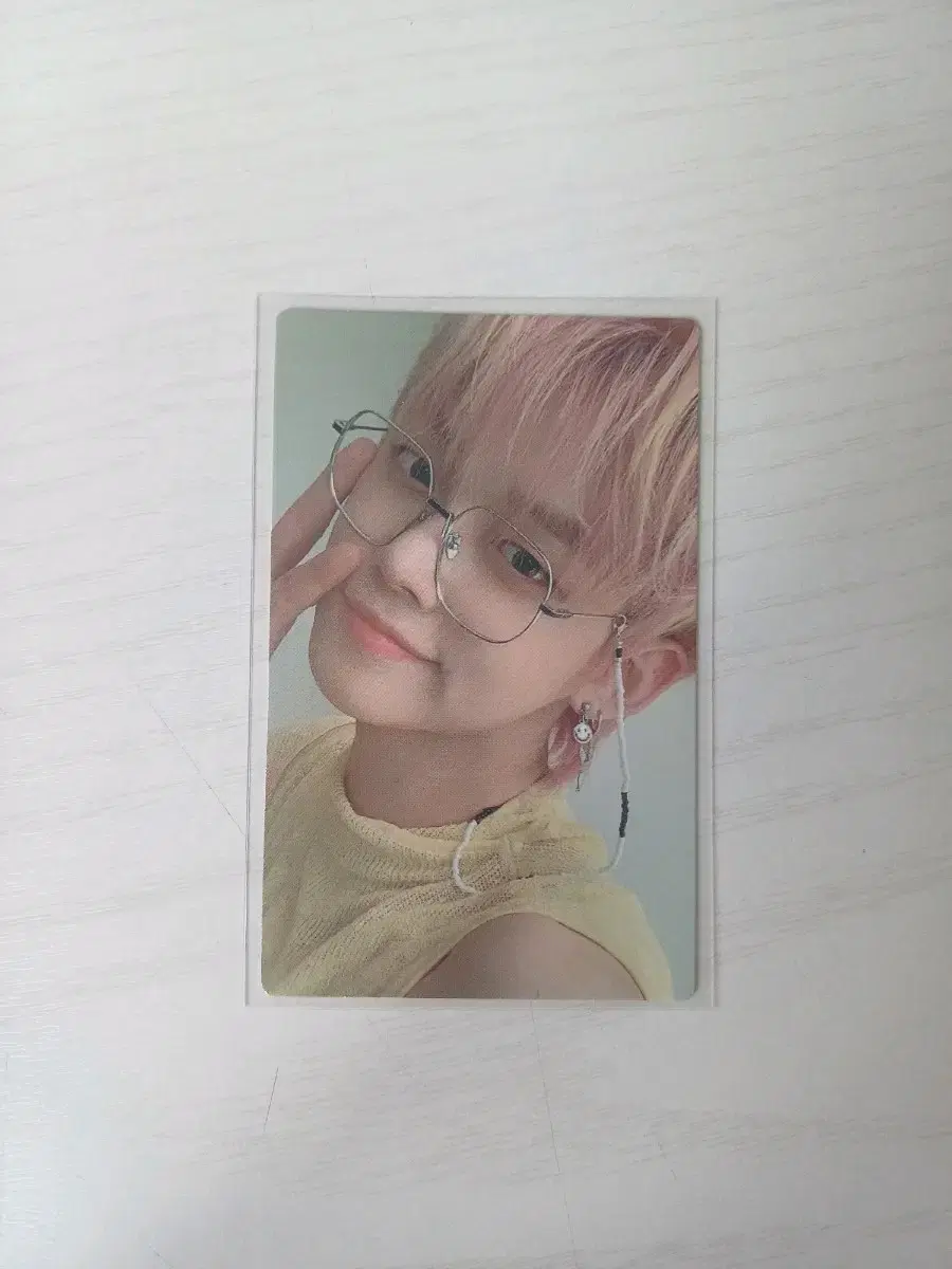 TXT Bloo Hour R version yeonjun photocard WTS