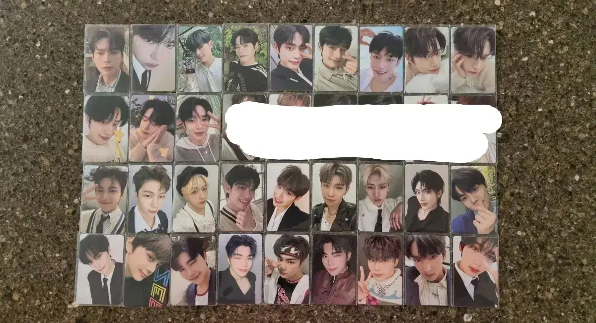 0.1 per piece zb1 photocard WTS