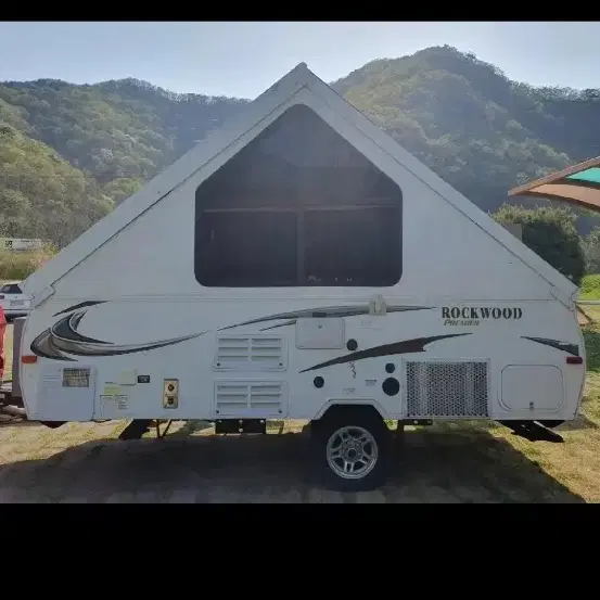 개인 직거래 락우드 삼각카라반  판매합니다