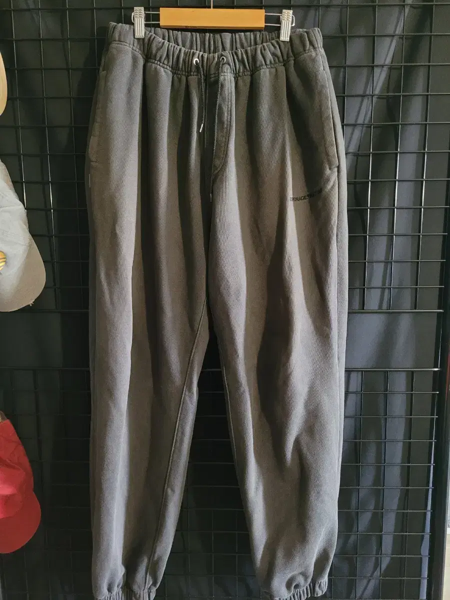 Espionage Jogger Pants Mocha