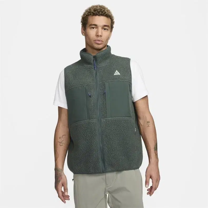 [New]Nike ACG Arctic Wolf Men's Vest Size L