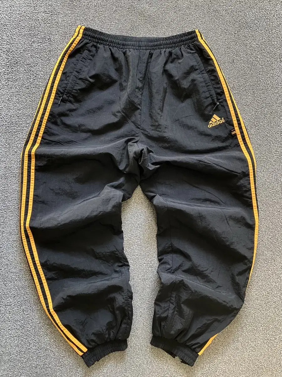 22 Adidas Nylon Tricot Pants