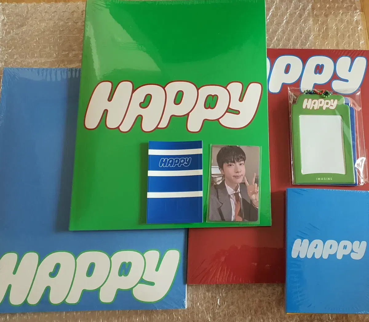 Pre-order benefits included) Seokjin jin happy sealed album , weverse album happy