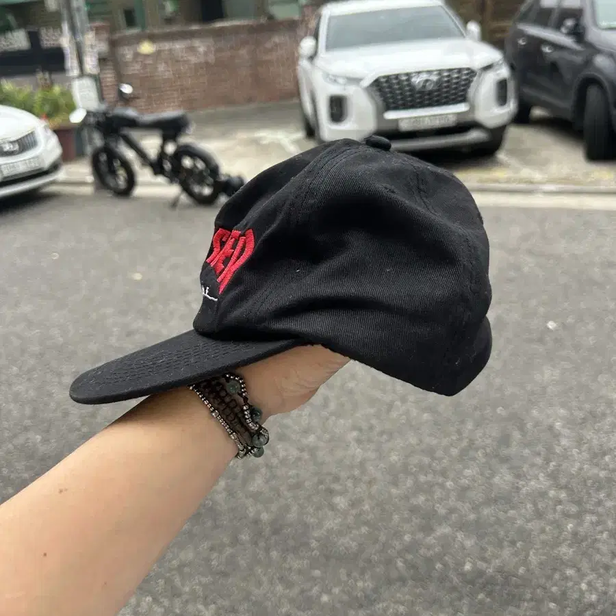 Thrasher cap