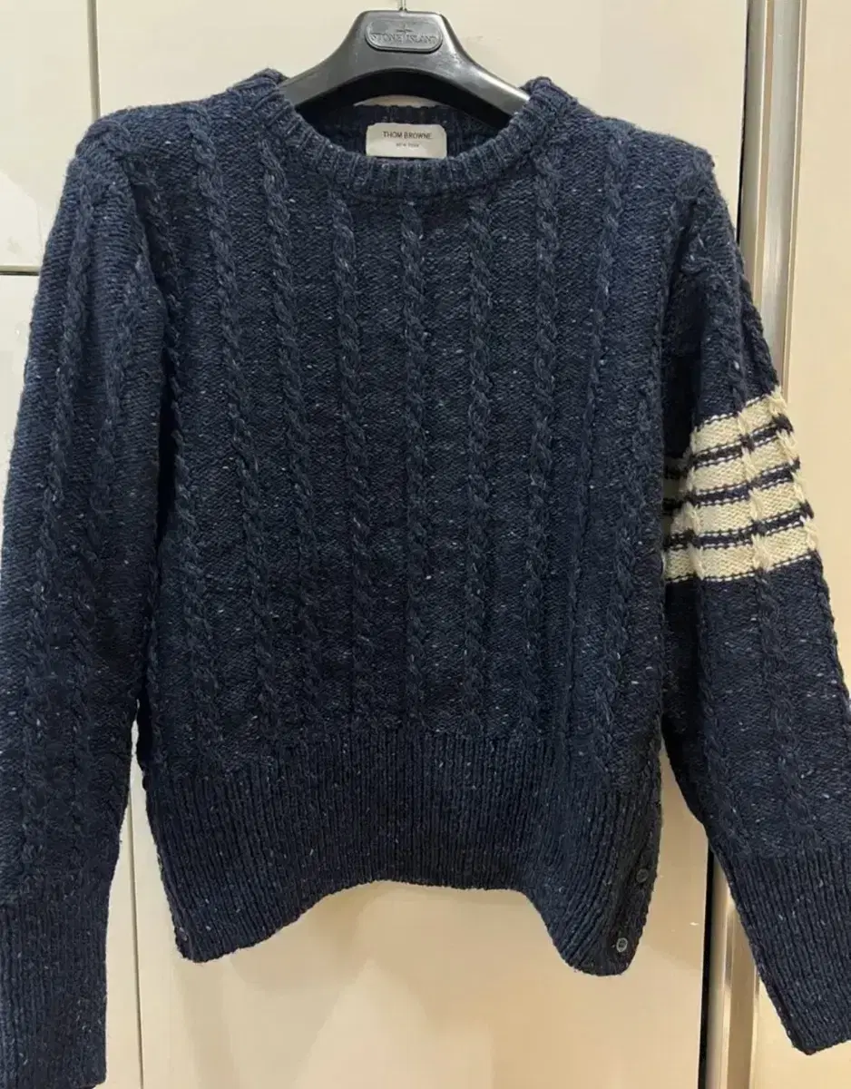 23FW Tom Brown Knit size 5