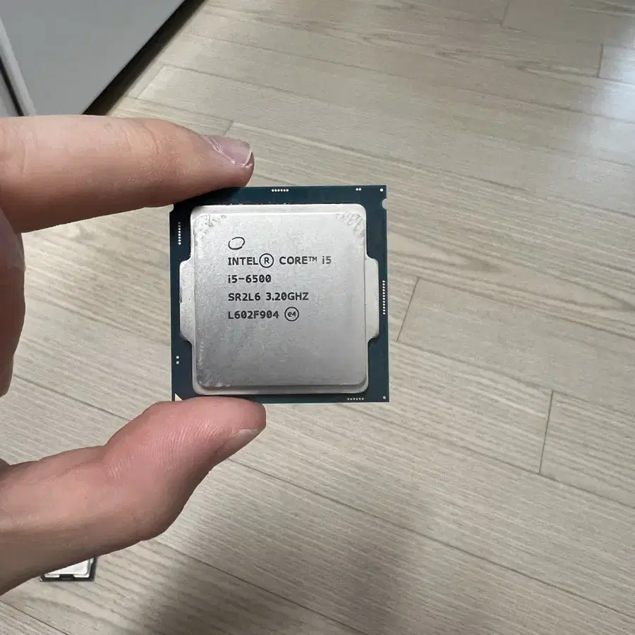 인텔 CPU 판매