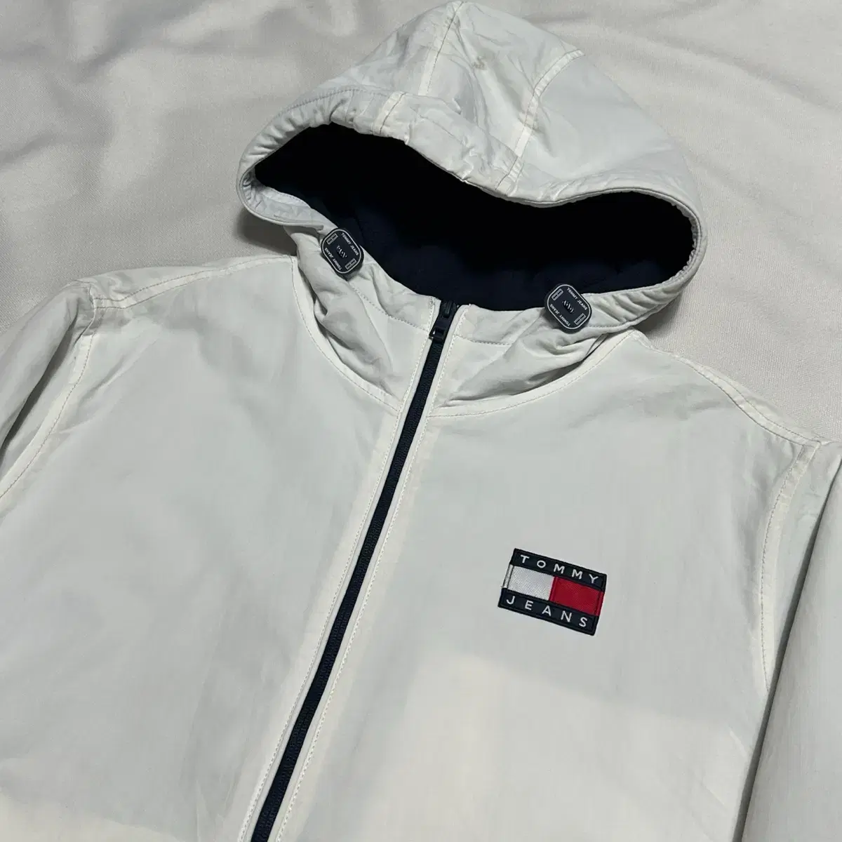 XL Tommy Hilfiger Lined white hooded jumper with momo