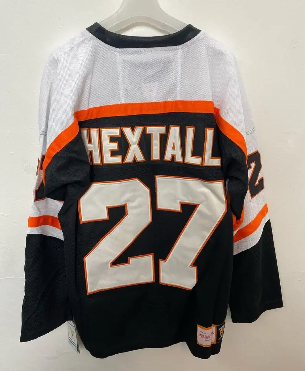 NhlLong Sleeve Hockey Jersey M