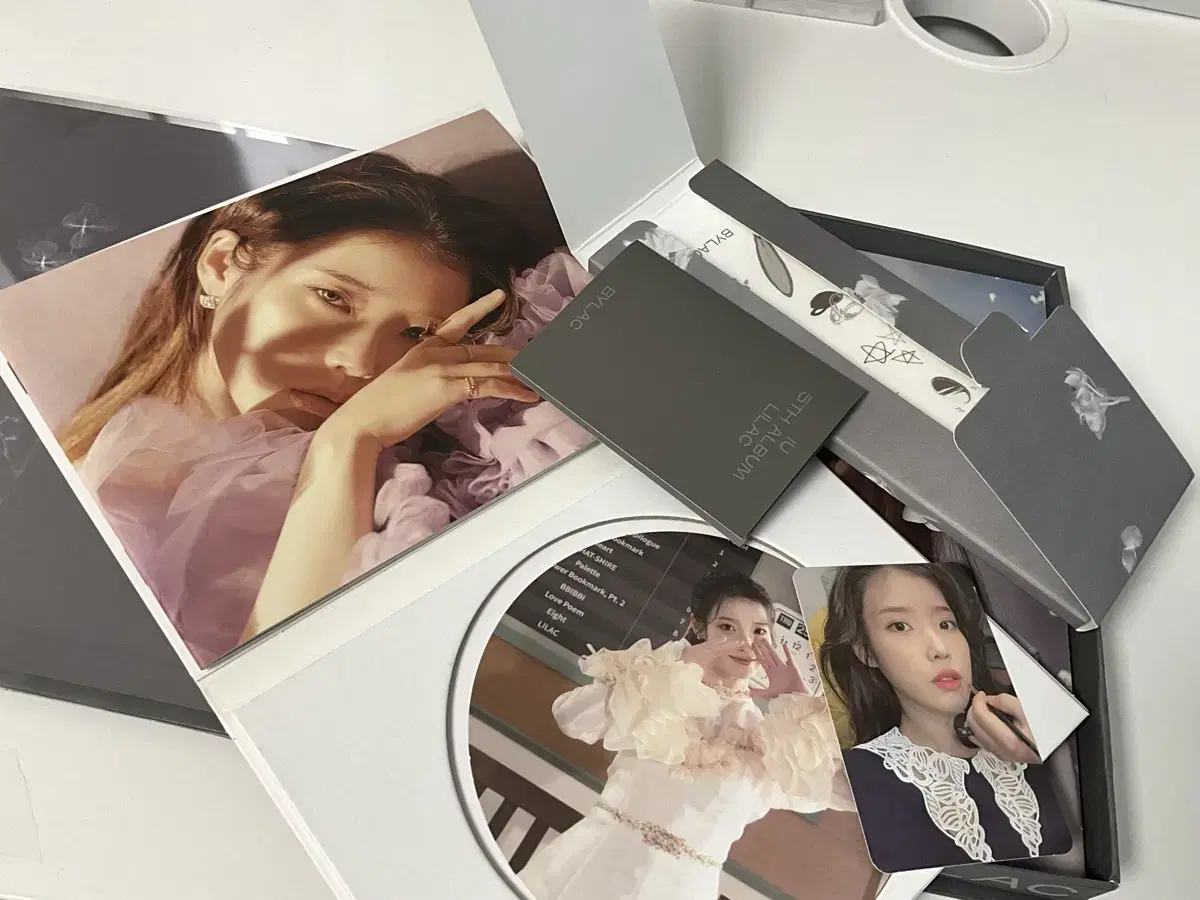 IU Lilac Album