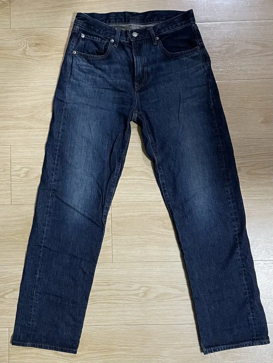 Uniqlo Regular Fit jin size 29