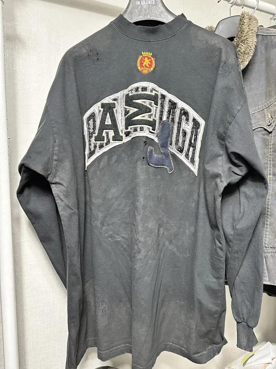 Balenciaga Skater Long Sleeve ( 3 )