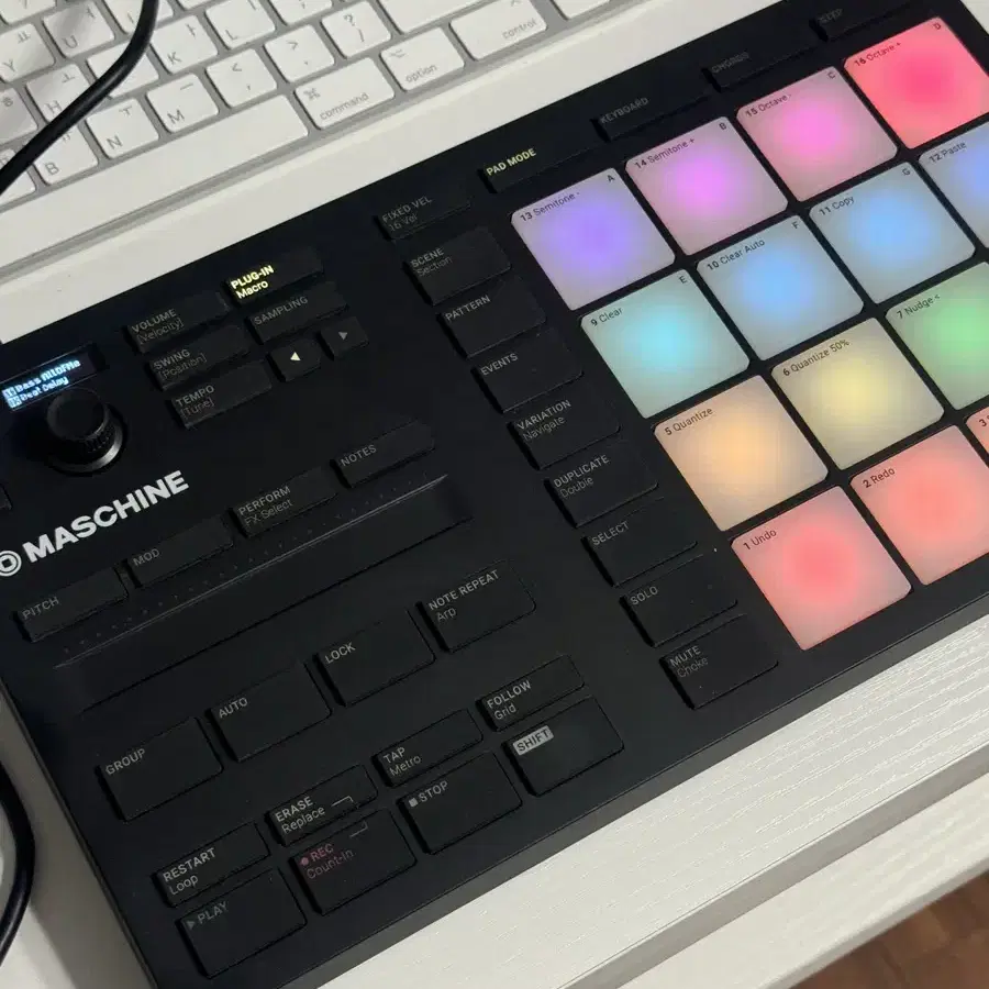 NI MASCHINE MIKRO MK3