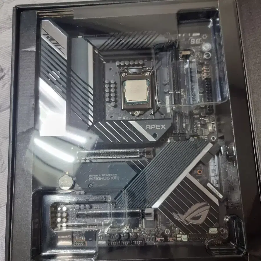 ROG MAXIMUS XIII APEX 메인보드 판매 합니다~!! (로그