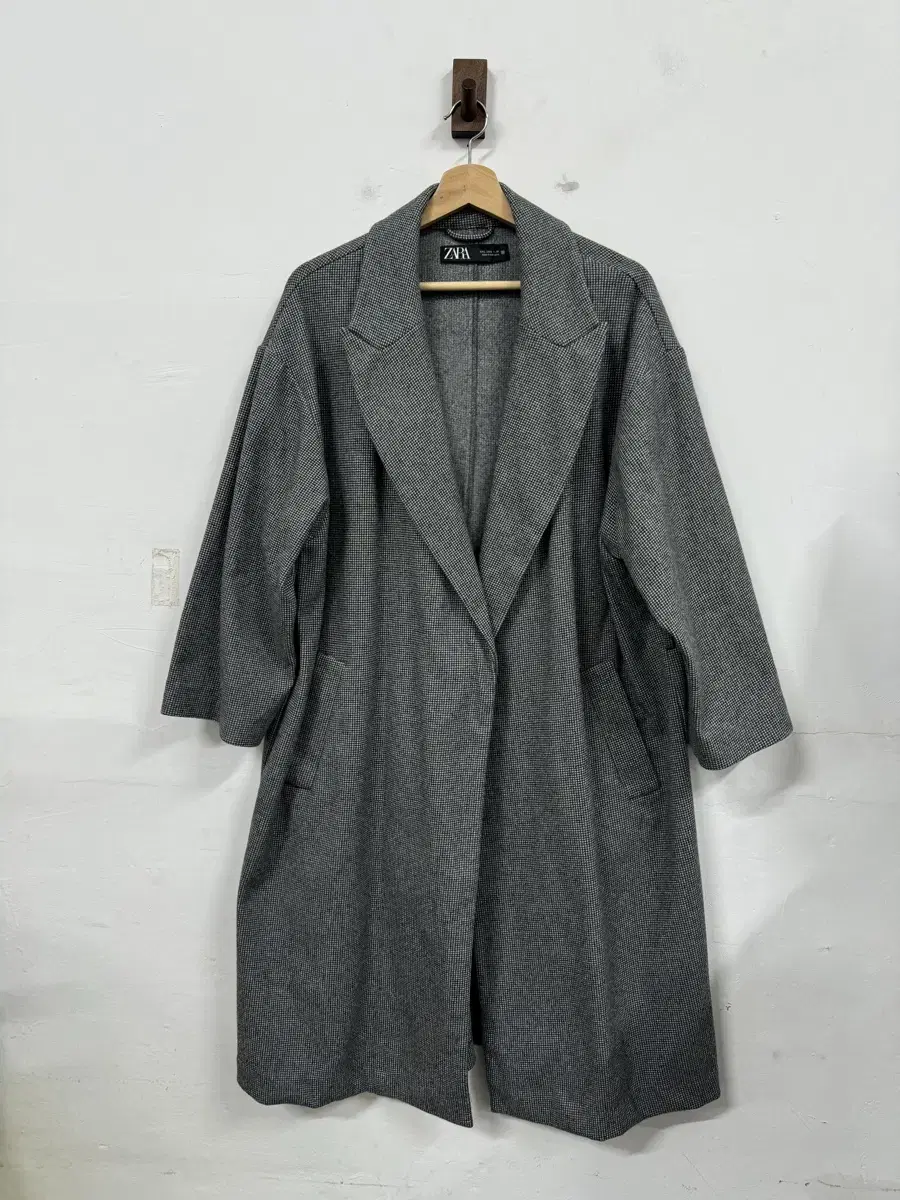 (L)Zara Women's Oversized Check Coat