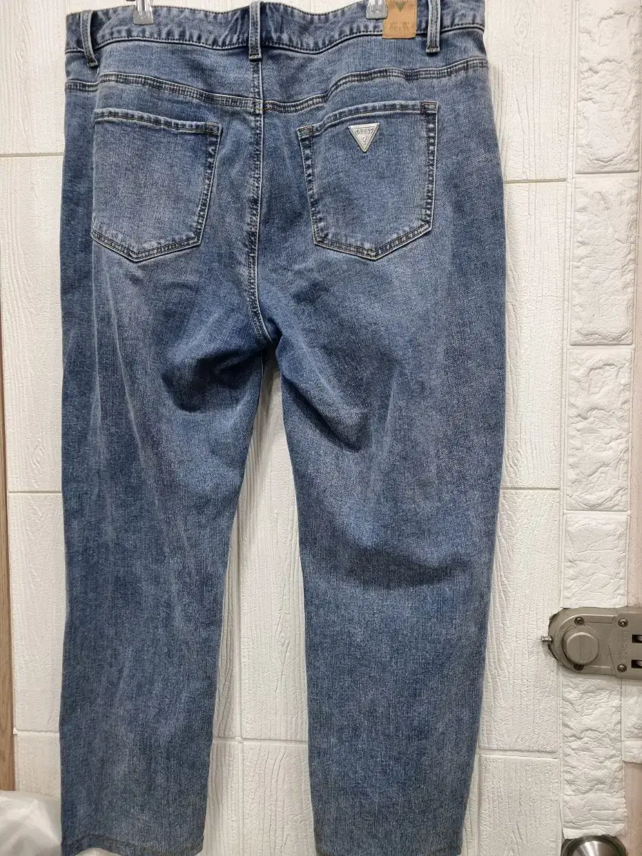 Gess jeans size 36