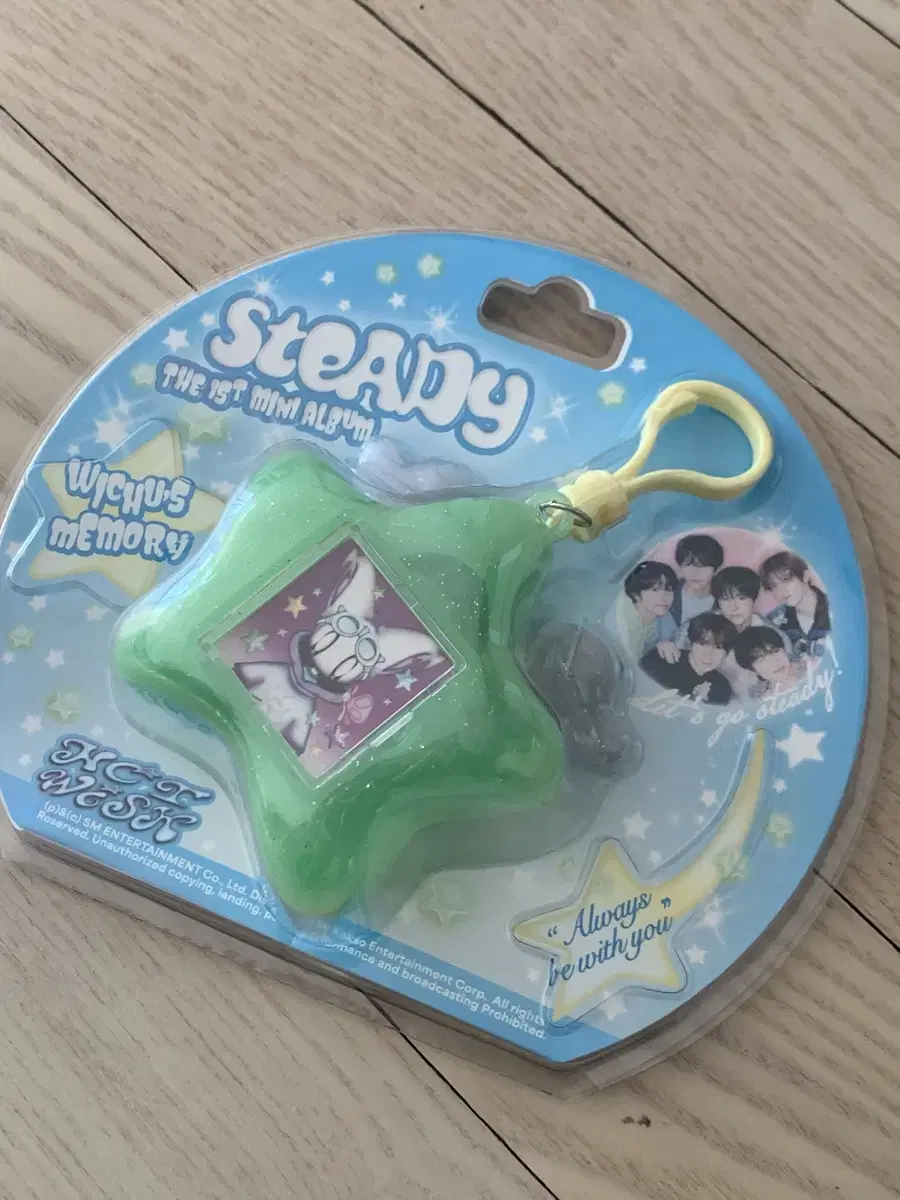 Nct wish Steady memory chuu keyring version