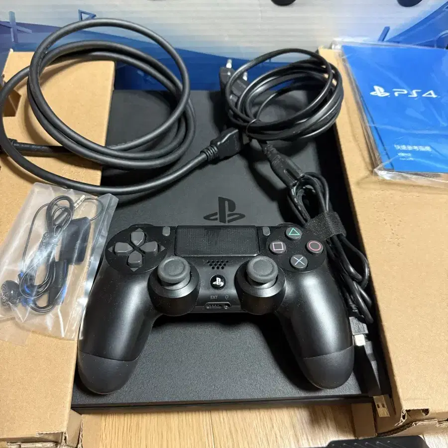 PS4 슬림 500G 제트 블랙 판매 합니다.