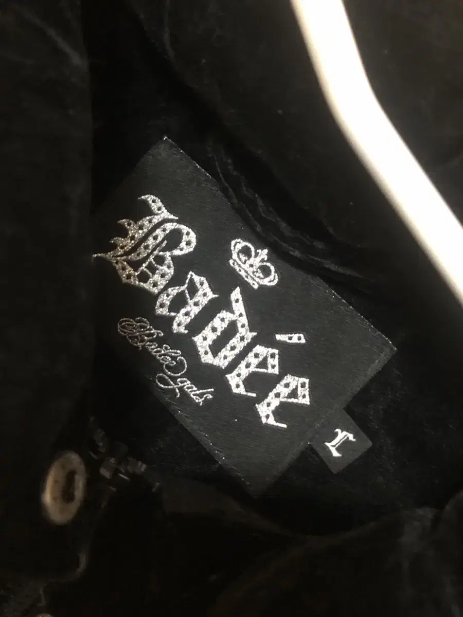 배디 패딩 Velour Varsity Jacket Black 벨루어