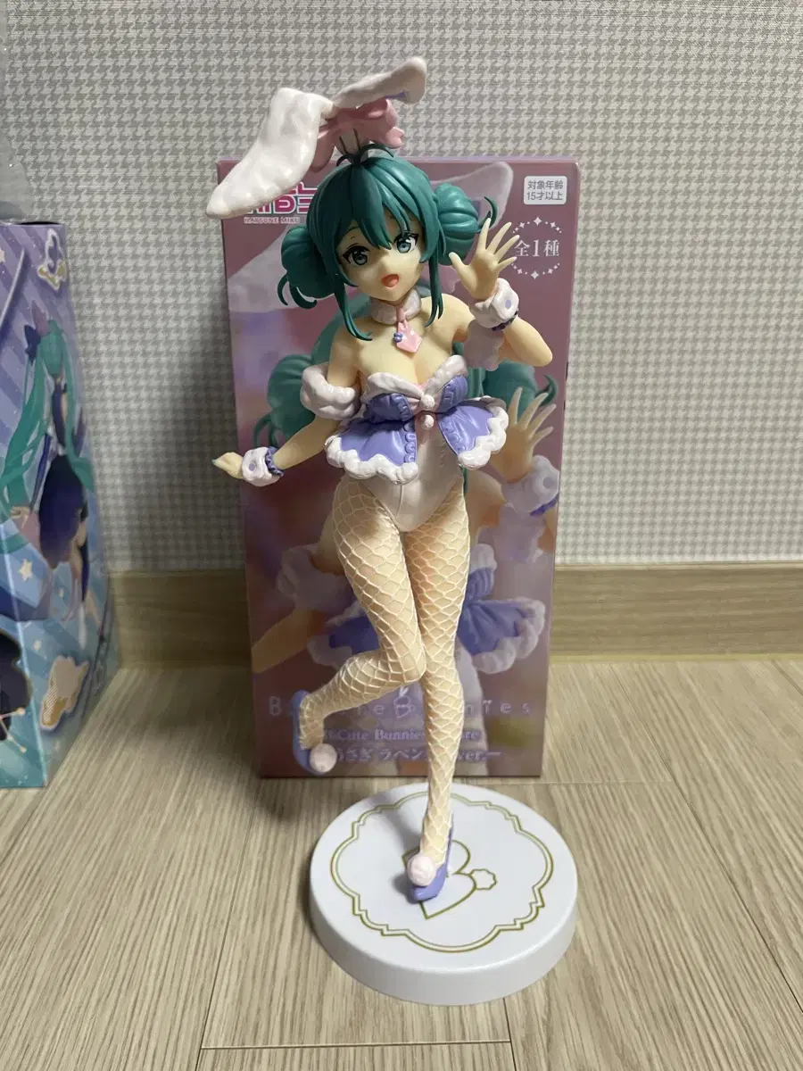 [Quick sale] Bicut Miku Bunny Girl Figures for sale