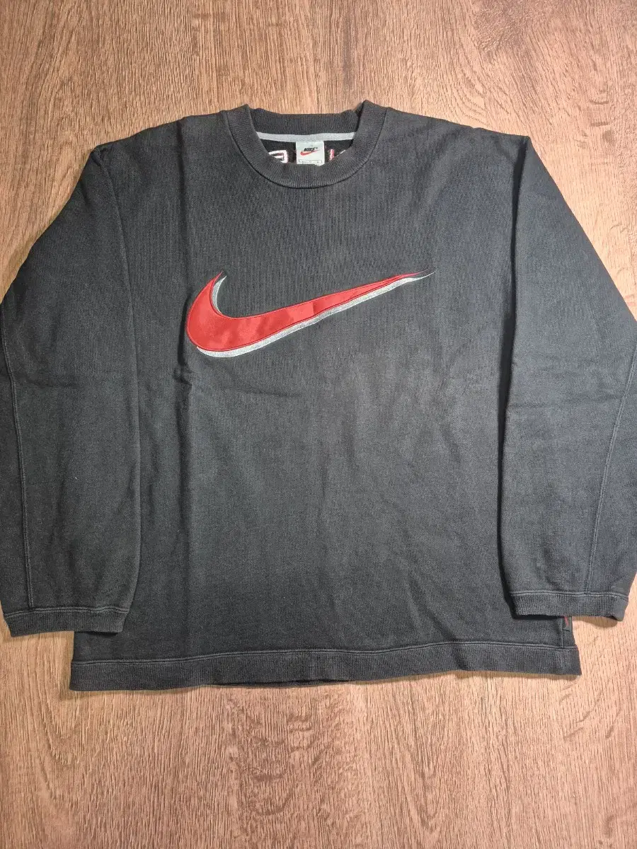 Nike Nike 90s Double Swoosh Long Sleeve T-Shirt