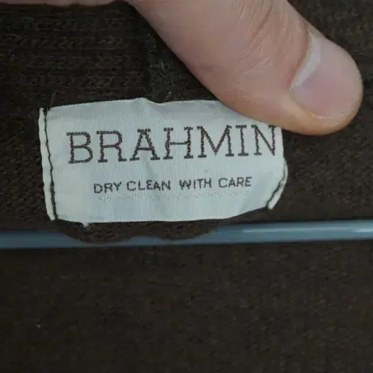 <b>BRAHMIN</b> 울 가디건