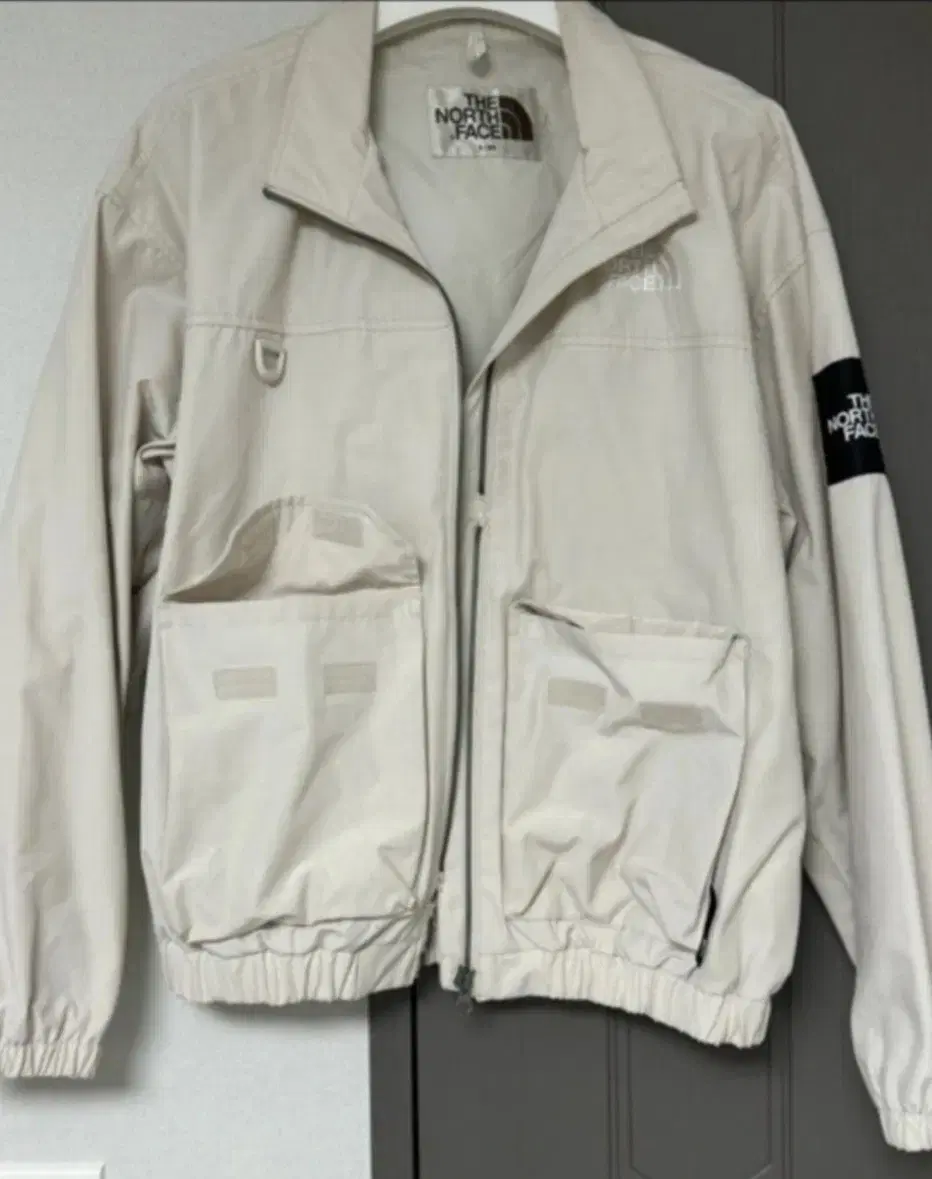 The North Face Nilton windproof jacket beige 90 size