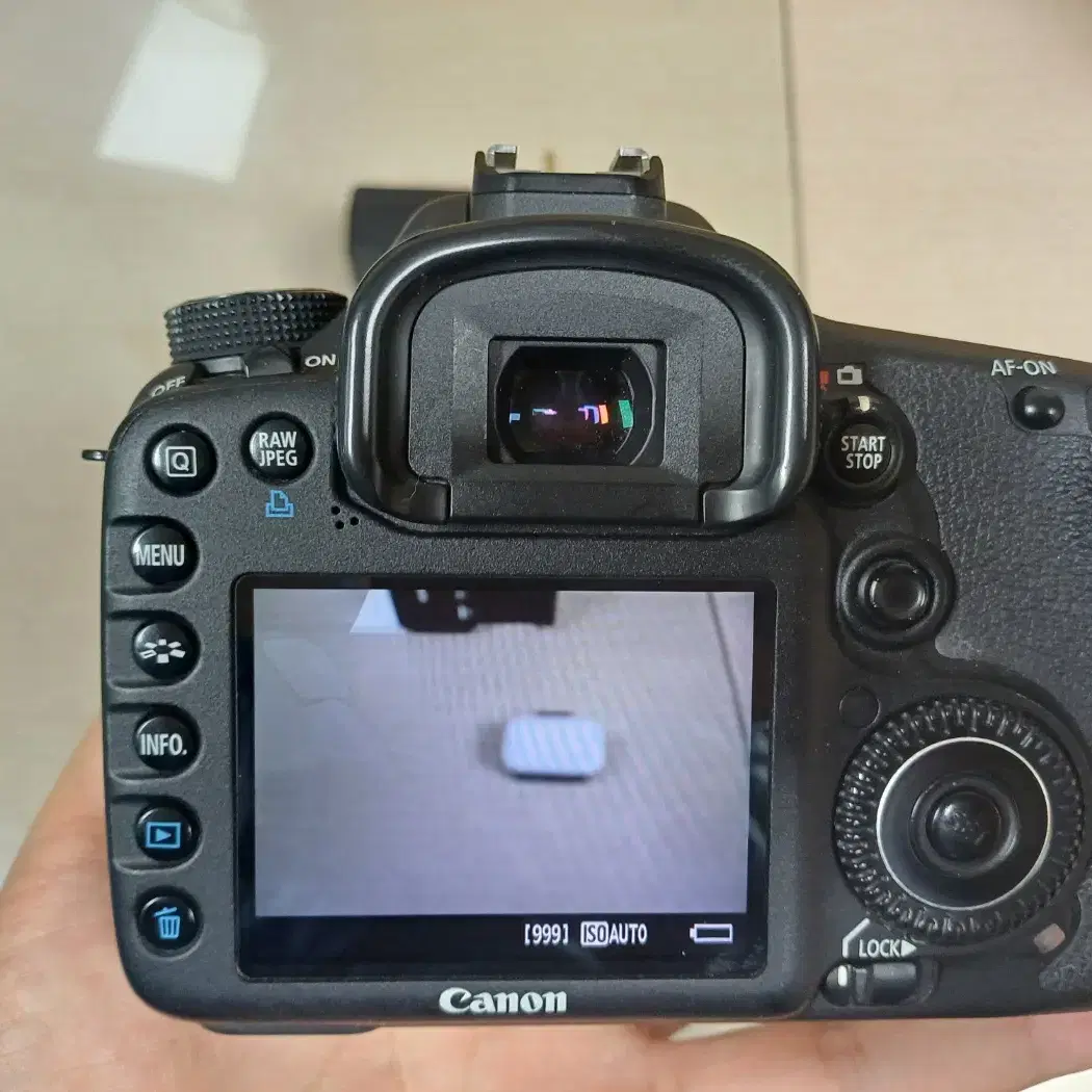 캐논 EOS 7D 카메라 바디