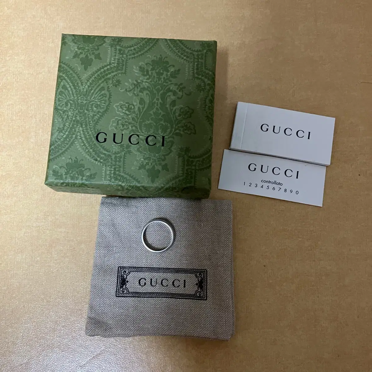 [10호] 구찌 GUCCI 소아베 아모레 한정판 실버 반지