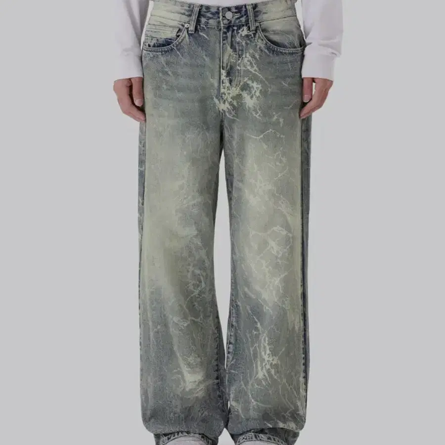 스모크라이즈 LASER MARBLING JEANS_MILKY BLUE