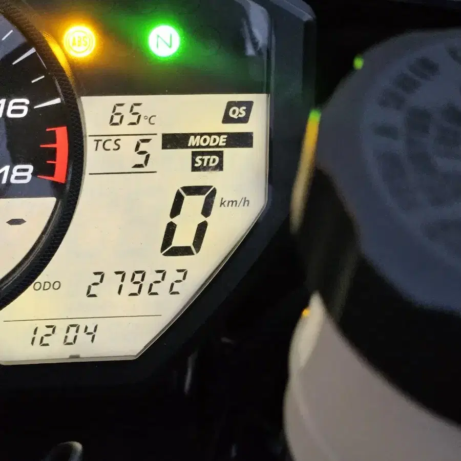 R6 20년식 27000km 판매합니다(무사고)