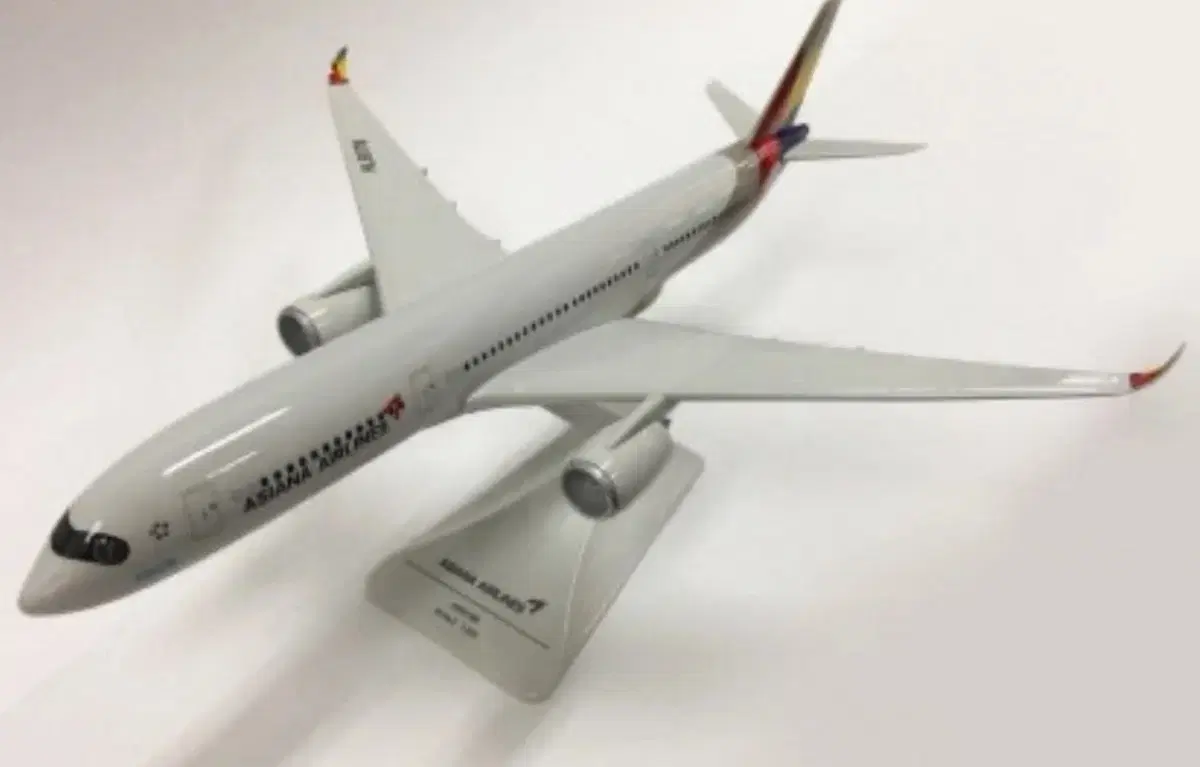 Asiana A350-900 Model Airplane/Model Aircraft/Figure (1:200) Ai