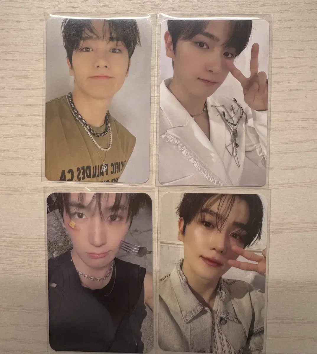 The Boyz hyunjae photocard in bulk (don't mozzie)