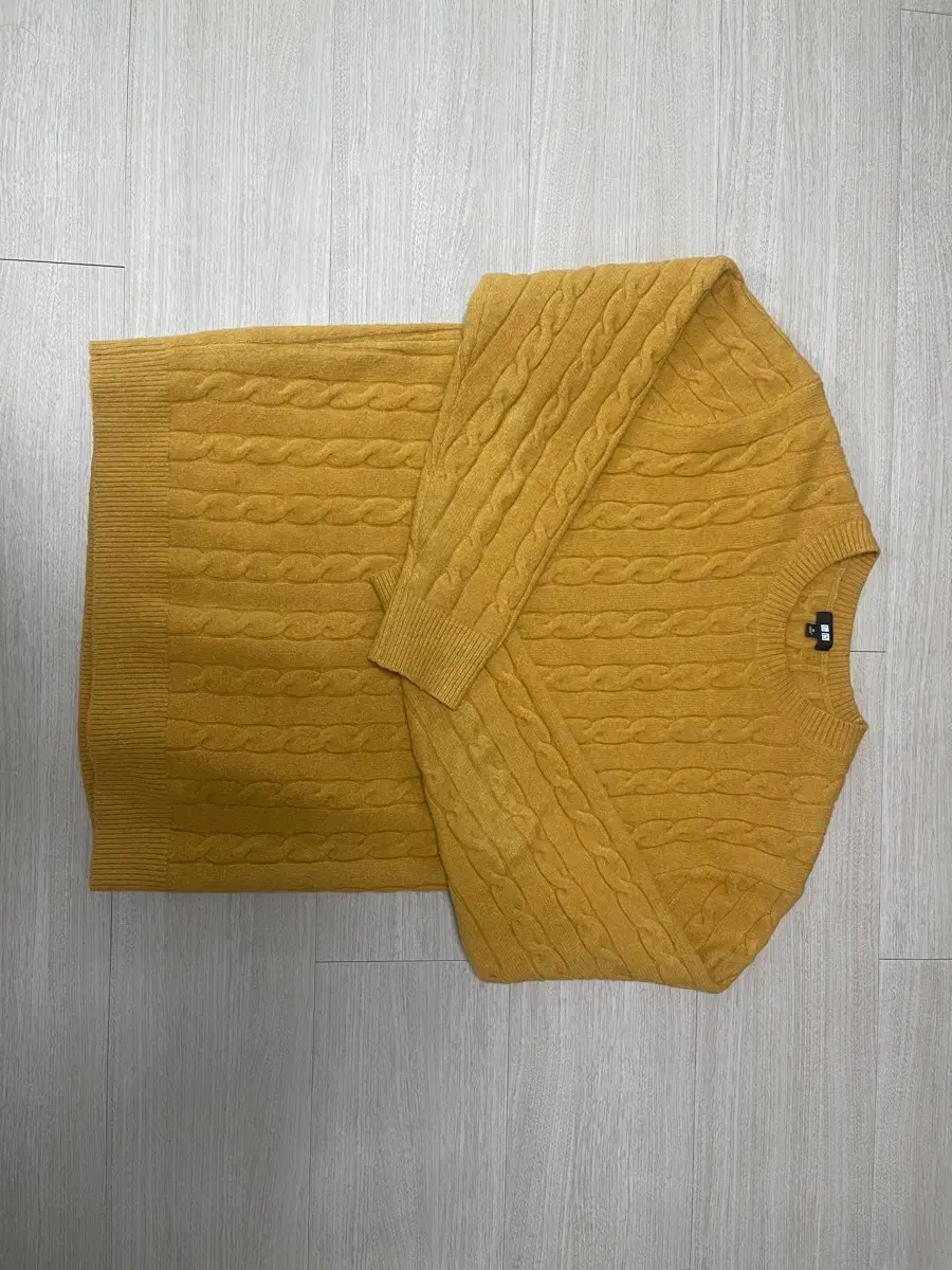 Uniqlo Men's Souffle Cable Knit Sweater