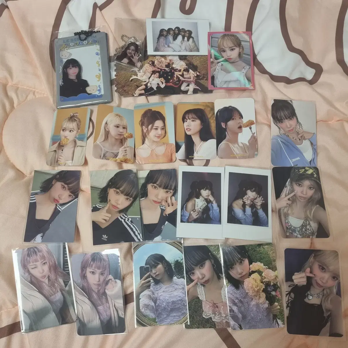 Bulk) le sserafim kim chaewon photocard unreleased photocard sell wts buncheol crazy mamstouch