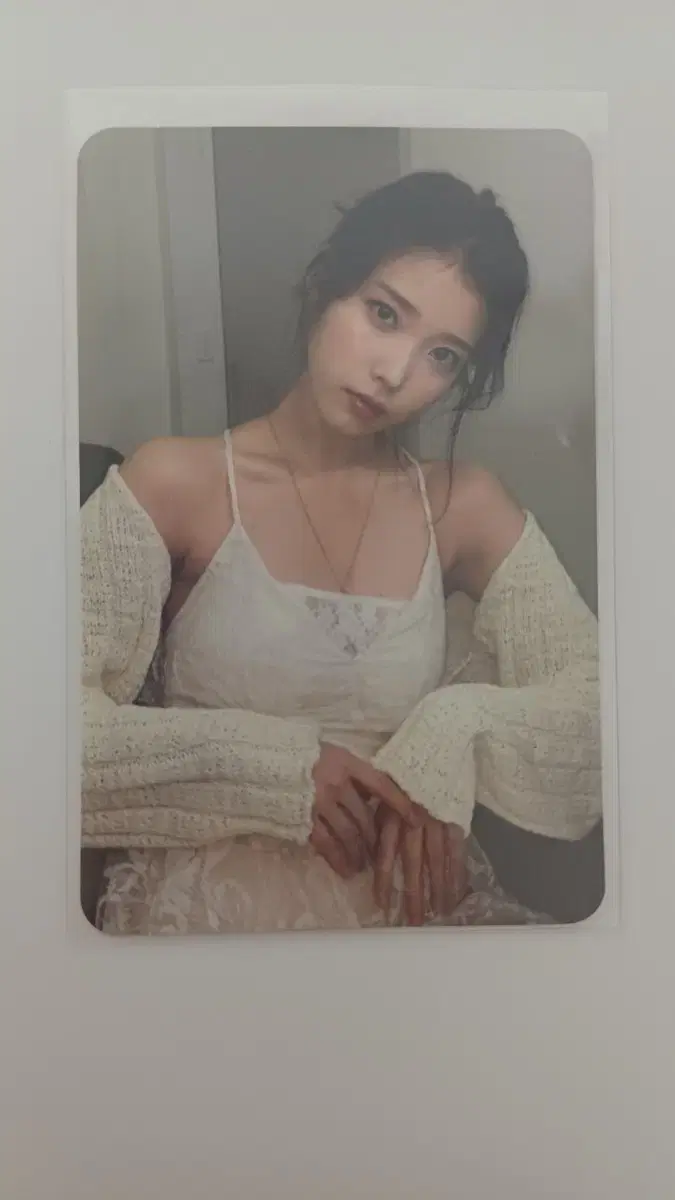 IU Lilac Photocard