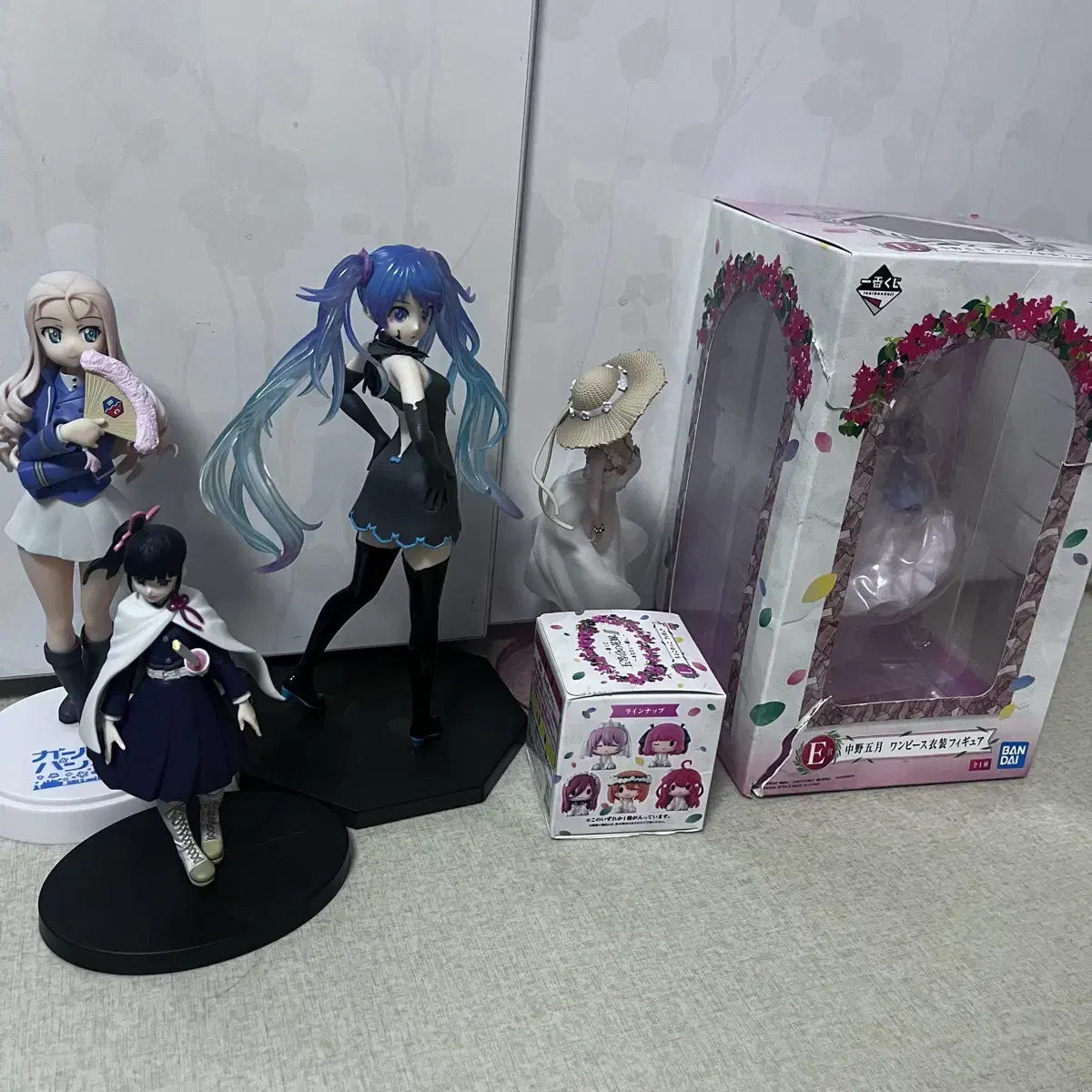 AnimeFiguresBulkMikuguiKalcanaoitsukininoJapanese LotteryKuji