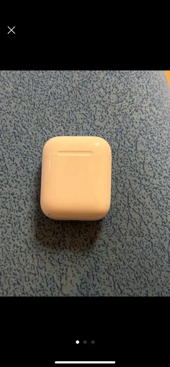 AirPods body