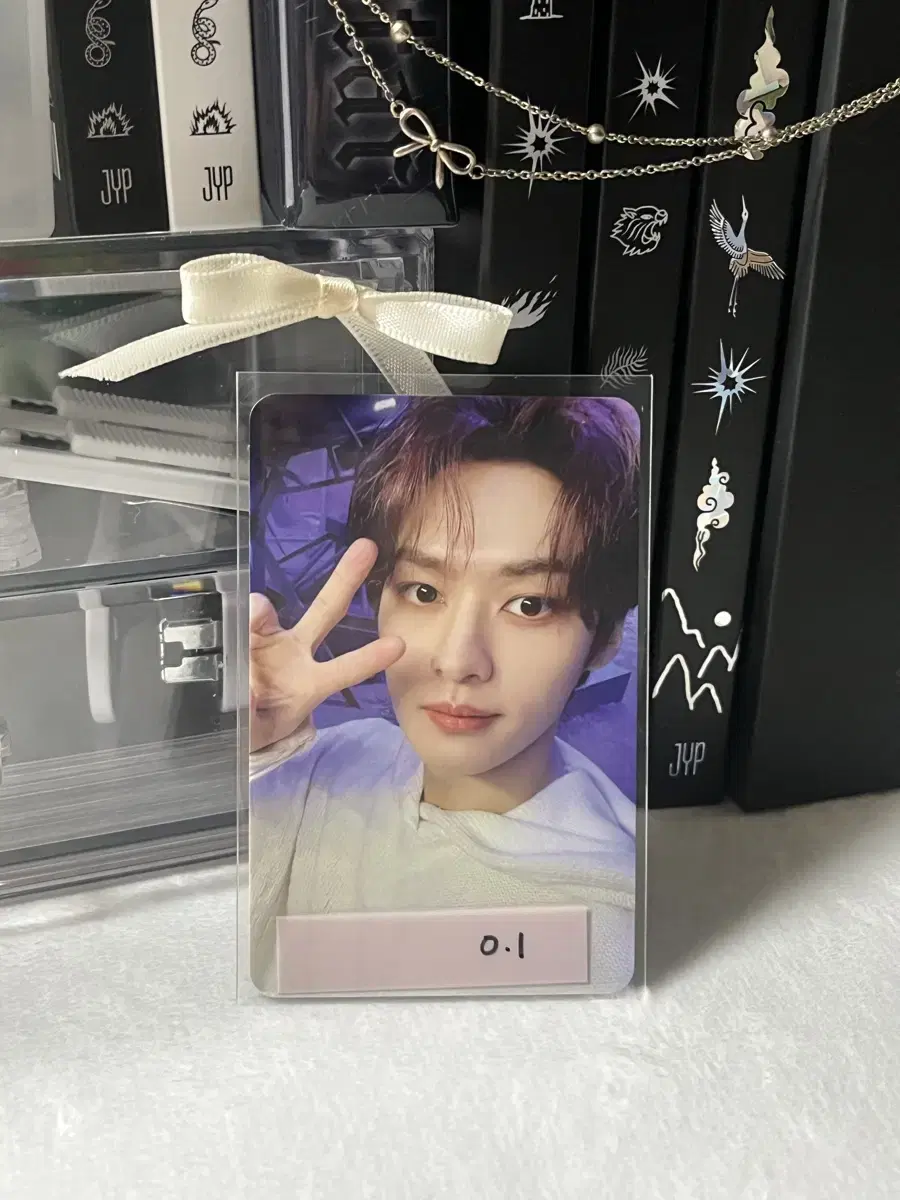 Lee Know Lock album photocard