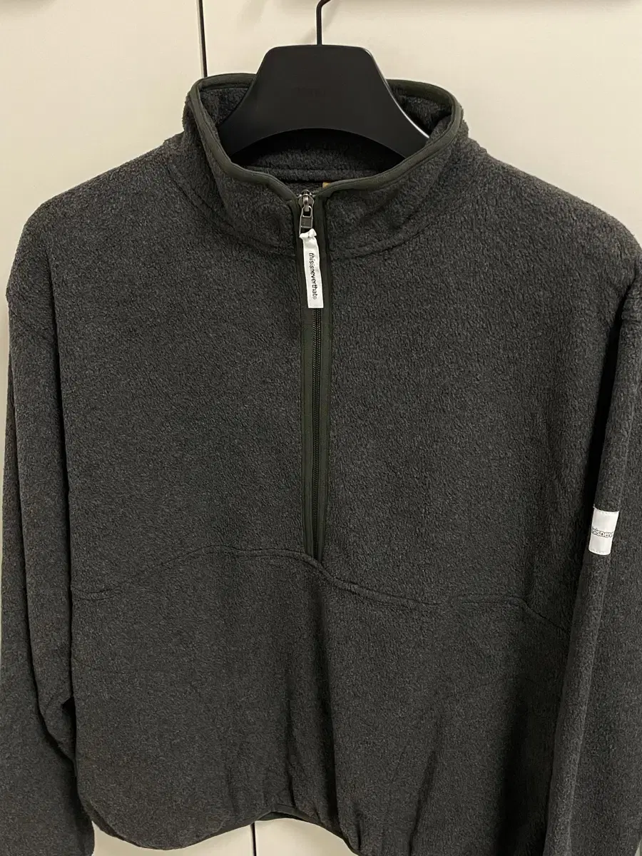 디스이즈네버댓 half zip fleece pullover (M)