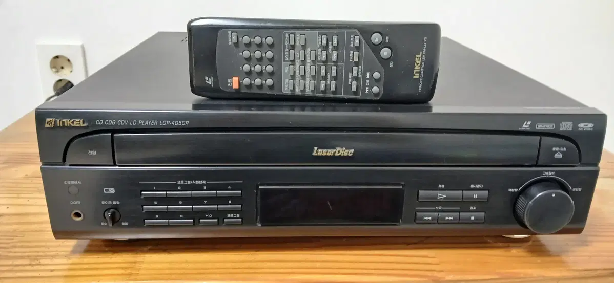 인켈CD LDP플레이어LDP-4050R