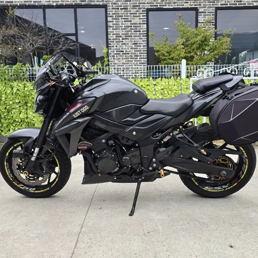 gsx-s750 2018년식 팝니다