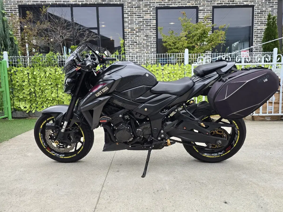 gsx-s750 2018년식 팝니다